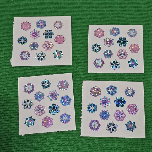 SL 13:  Sandylion Sticker Lot - 14 Modules - All Snowflakes - Picture 3 of 6